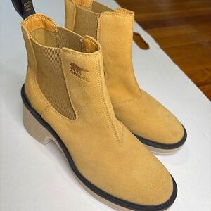 Sorel Hi-line Chelsea waterproof boot